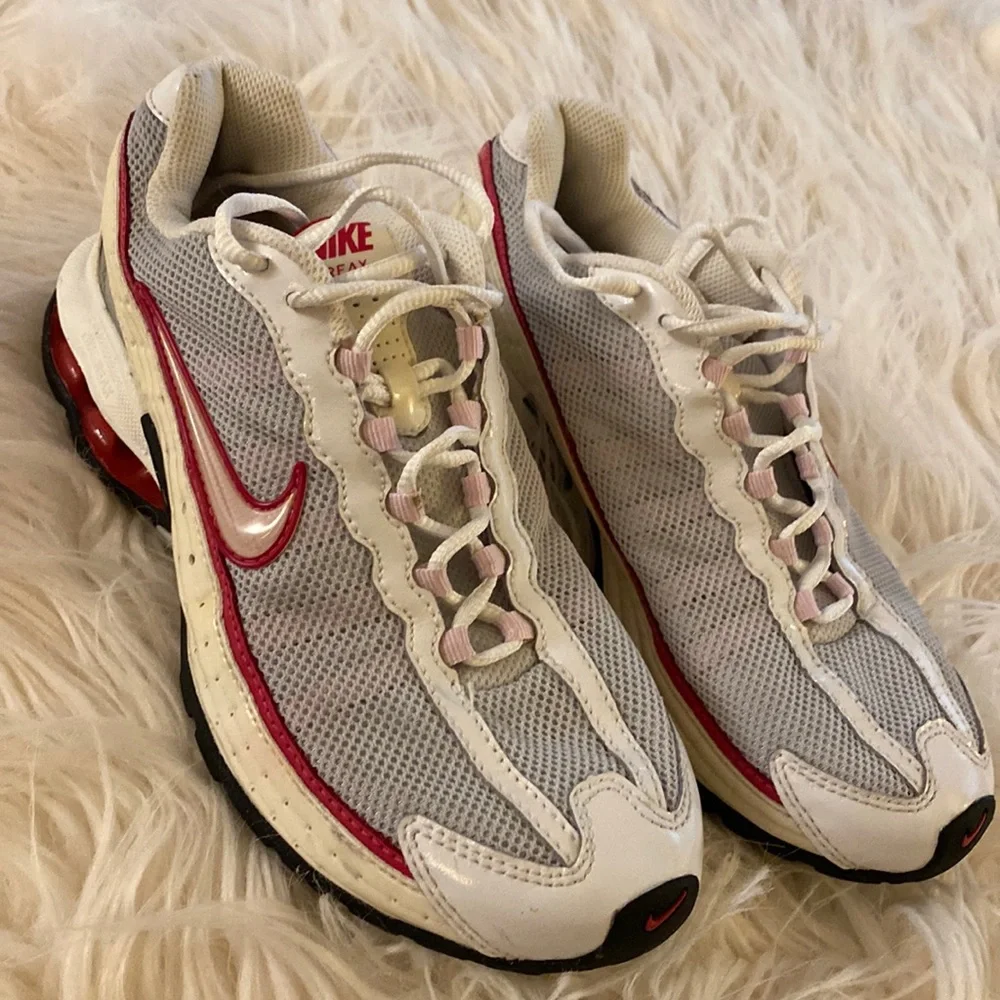 NIKE Reax running shoes